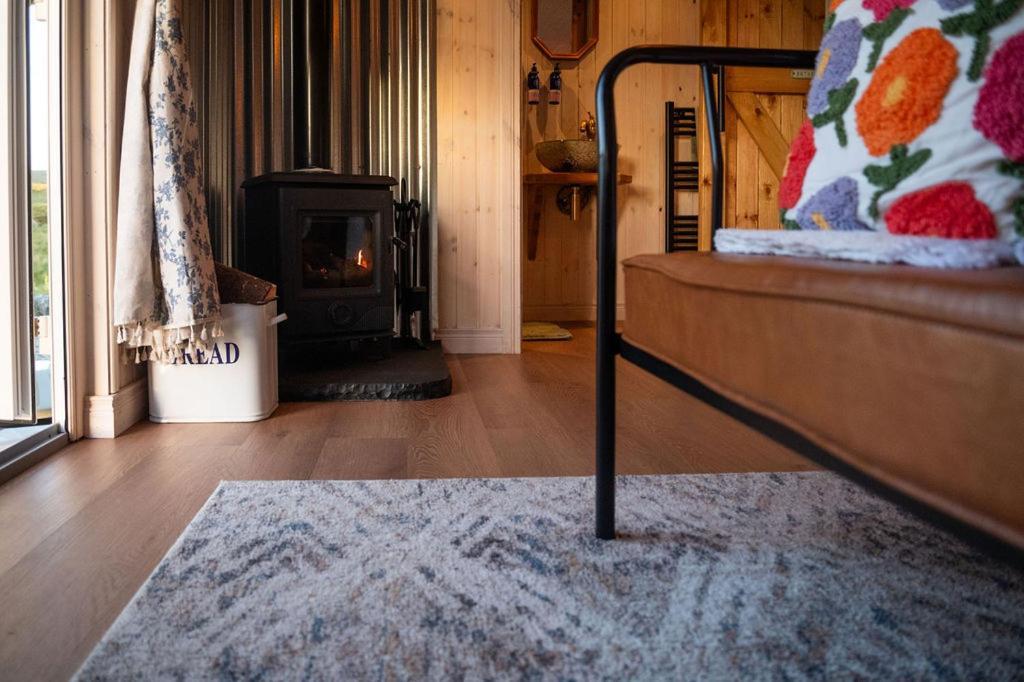 Luxury tent Hut At Slieve Croob Glamping